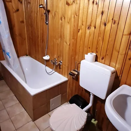 Weintraube Apartment *