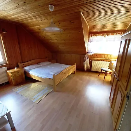 Weintraube Apartment Rohr im Gebirge