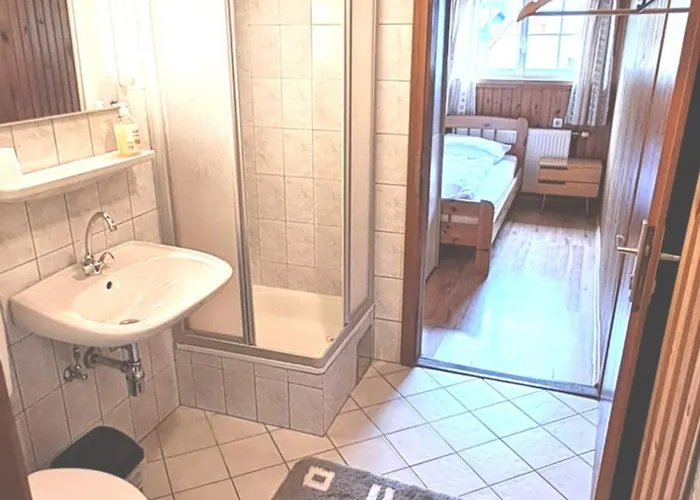 Weintraube * Rohr im Gebirge